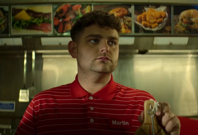 Кадр из 2 серии 5 сезона сериала Голяк