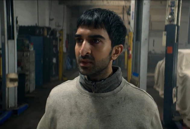 Момент из 3 сезона комедийного сериала Голяк