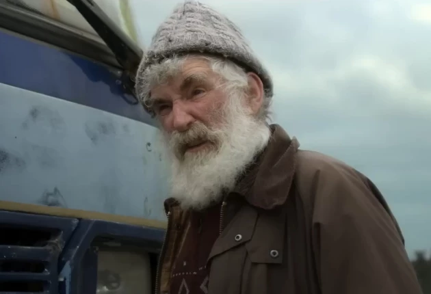 Момент из 7 сезона комедийного сериала Голяк