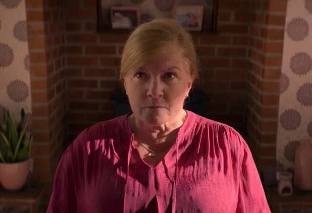 Момент из 3 сезона комедийного сериала Голяк